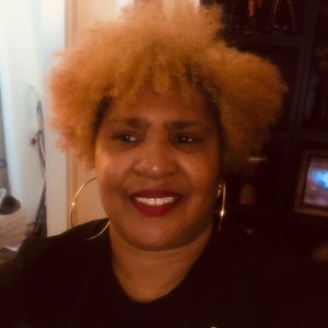 Meet your Posher, Veronica